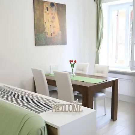 Διαμέρισμα Casa Magenta 3 *