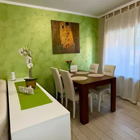 Casa Magenta 3 Apartment *