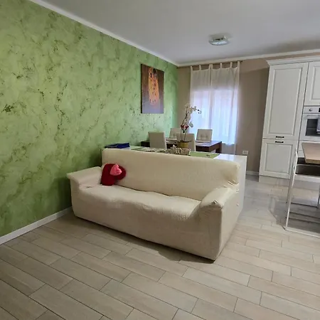 Casa Magenta 3 *