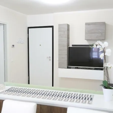 Apartment Casa Magenta 3